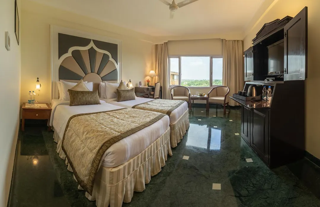 Hotel Clarks Shiraz-1